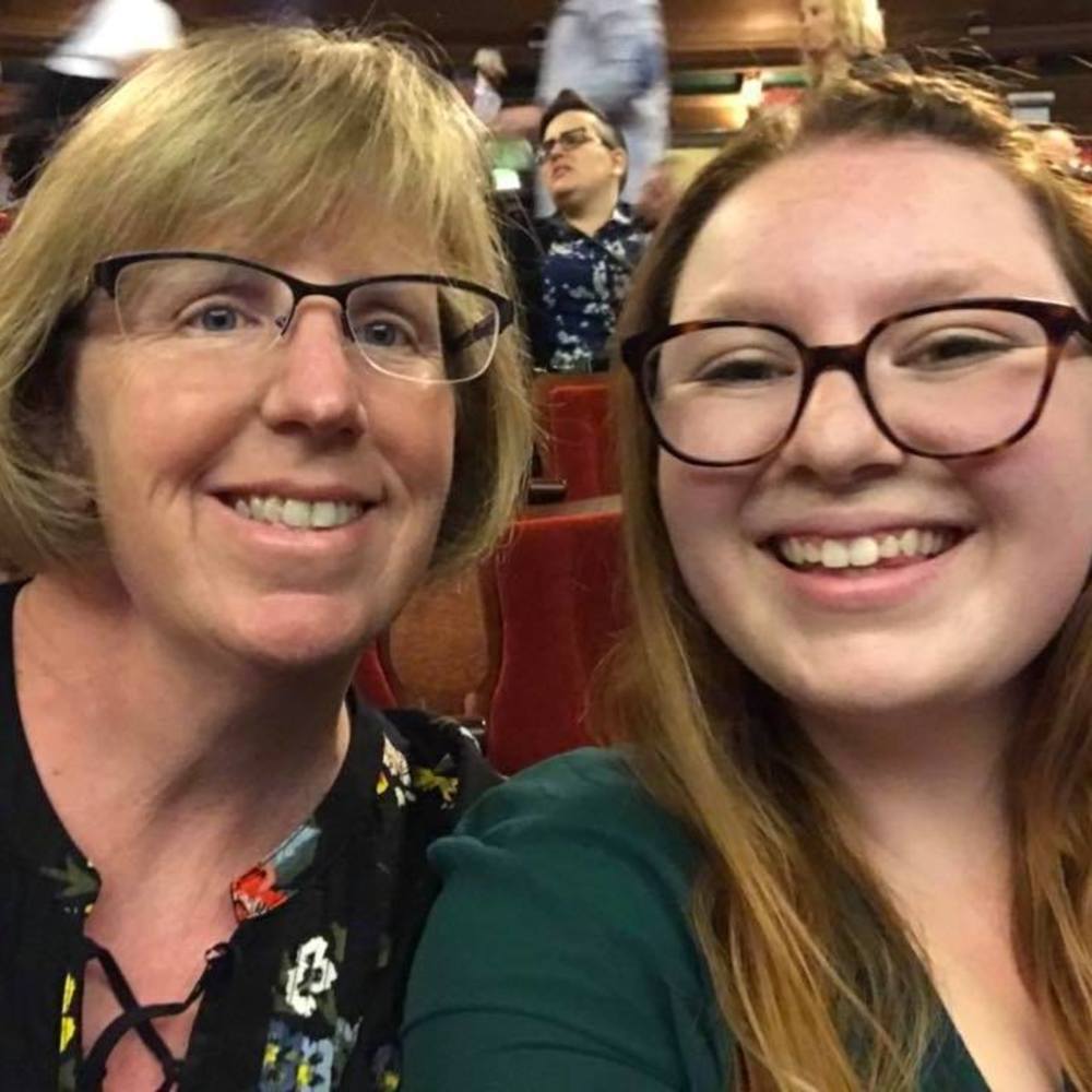 Meet your Posher, Cathy